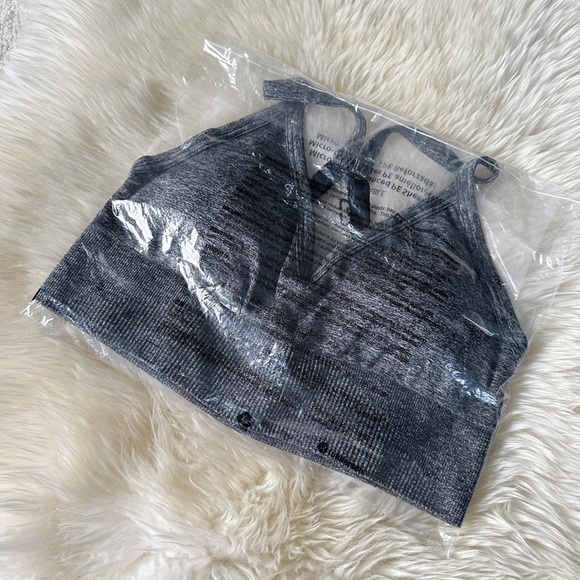 Lululemon Ebb to Street Bra *Light Support, C/D Cup - Picture 6 of 12